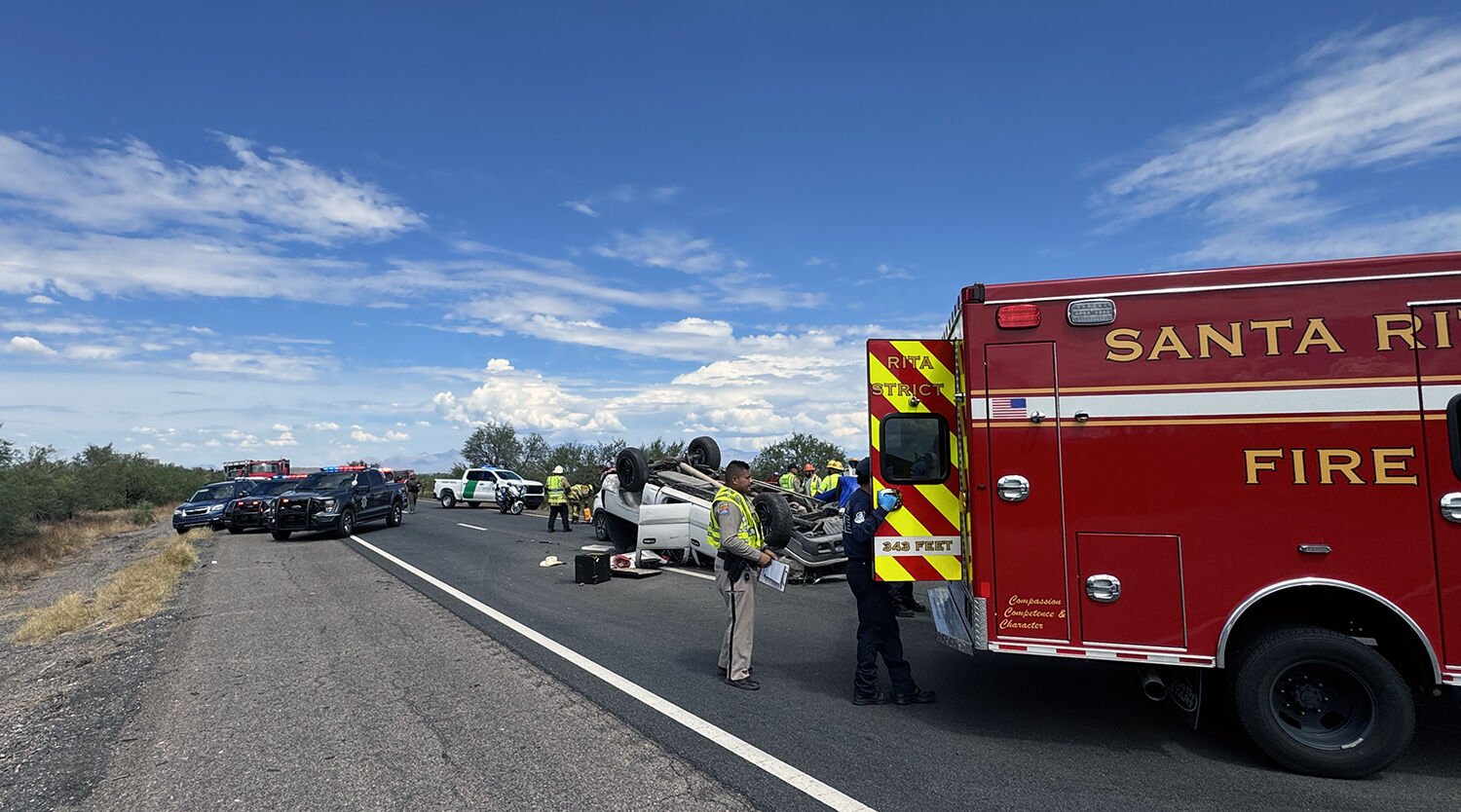 Father, son killed in interstate crash near Tucson